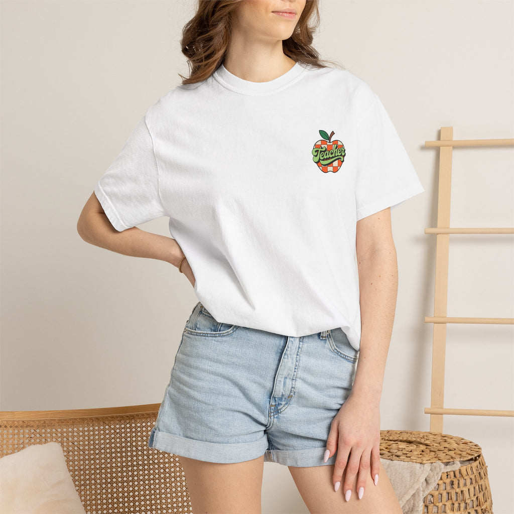 Teacher Apple T‑Shirt — Retro Check Classroom Gift