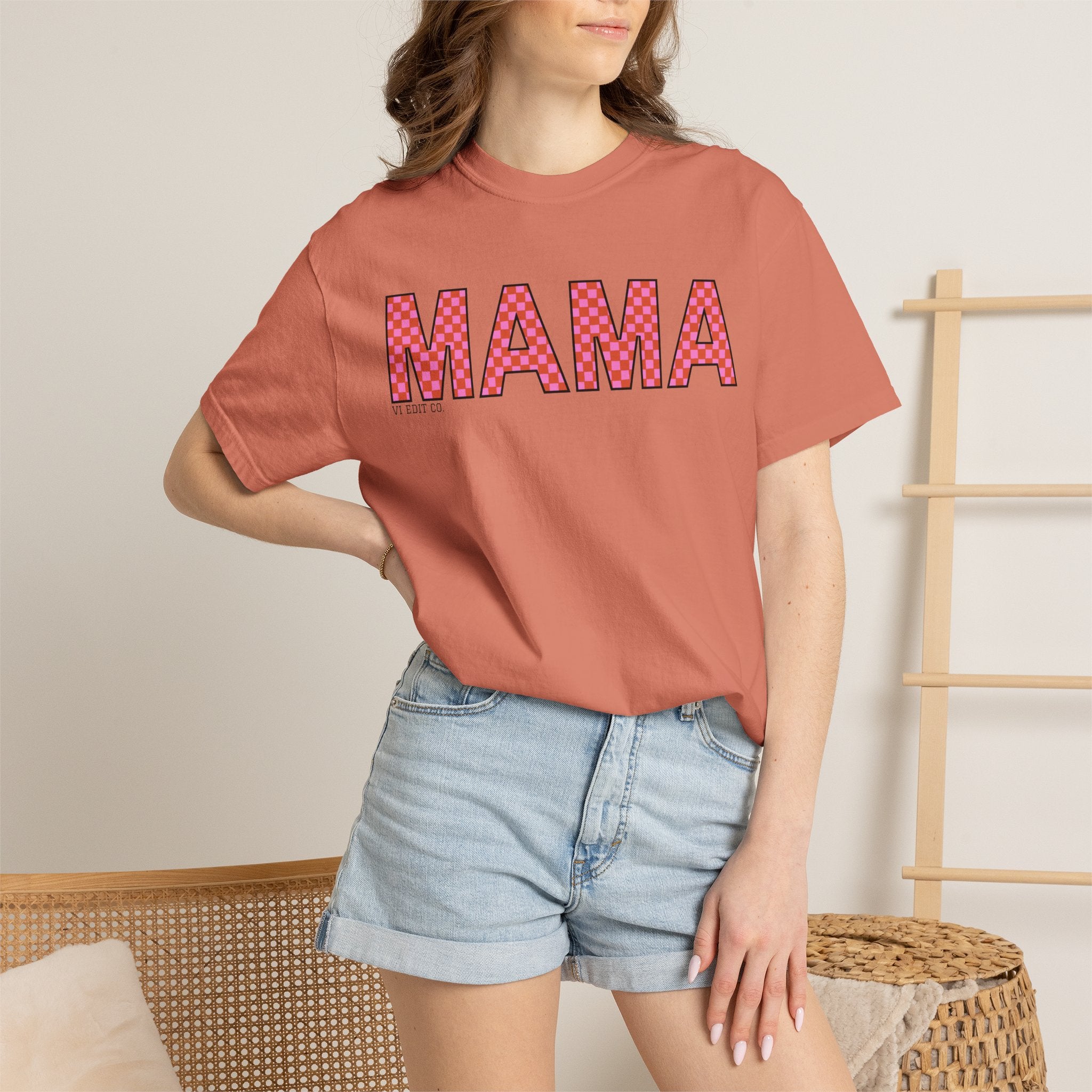 MAMA floral applique T-shirt | Mama graphic tee