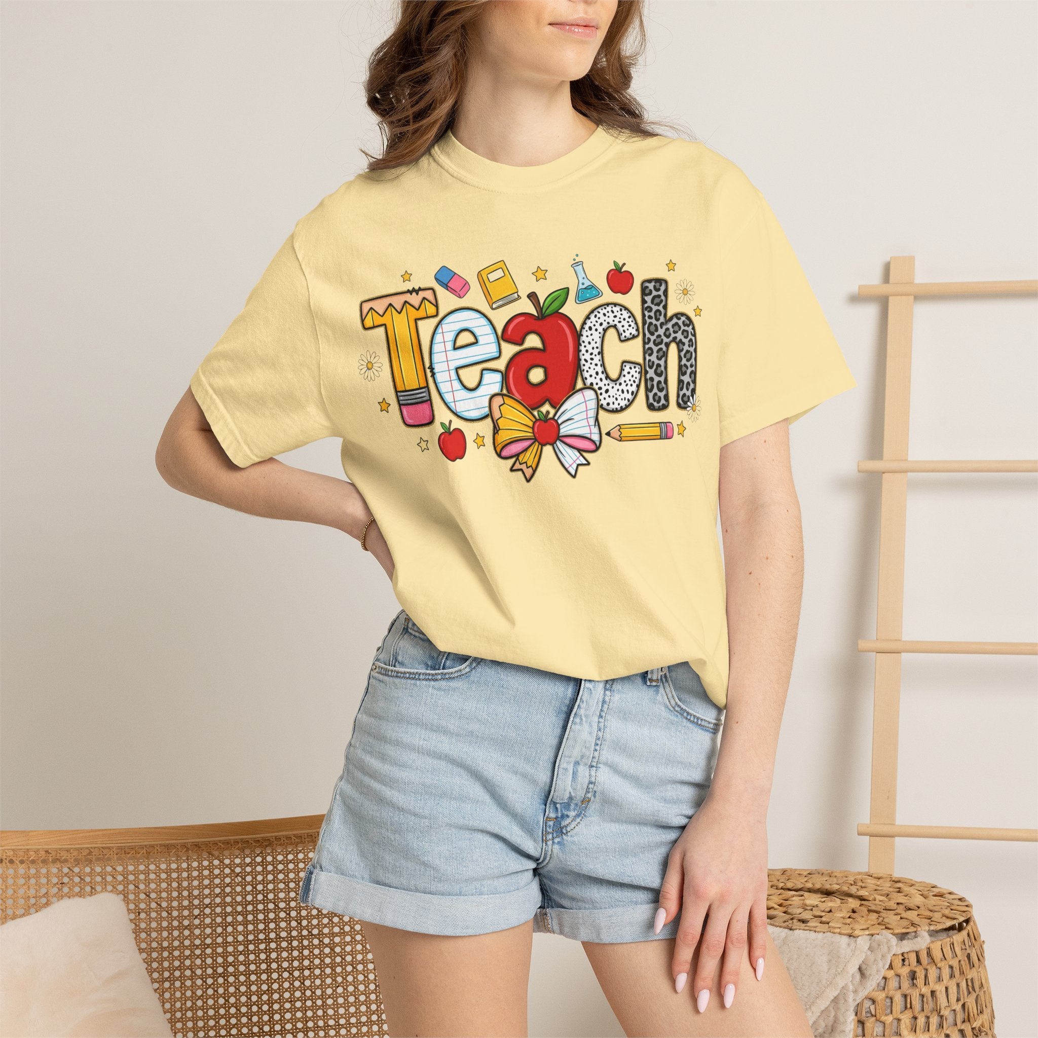 Teach Graphic T-Shirt — Cute School Teacher Gift (Apple, Pencil & Bow Design)