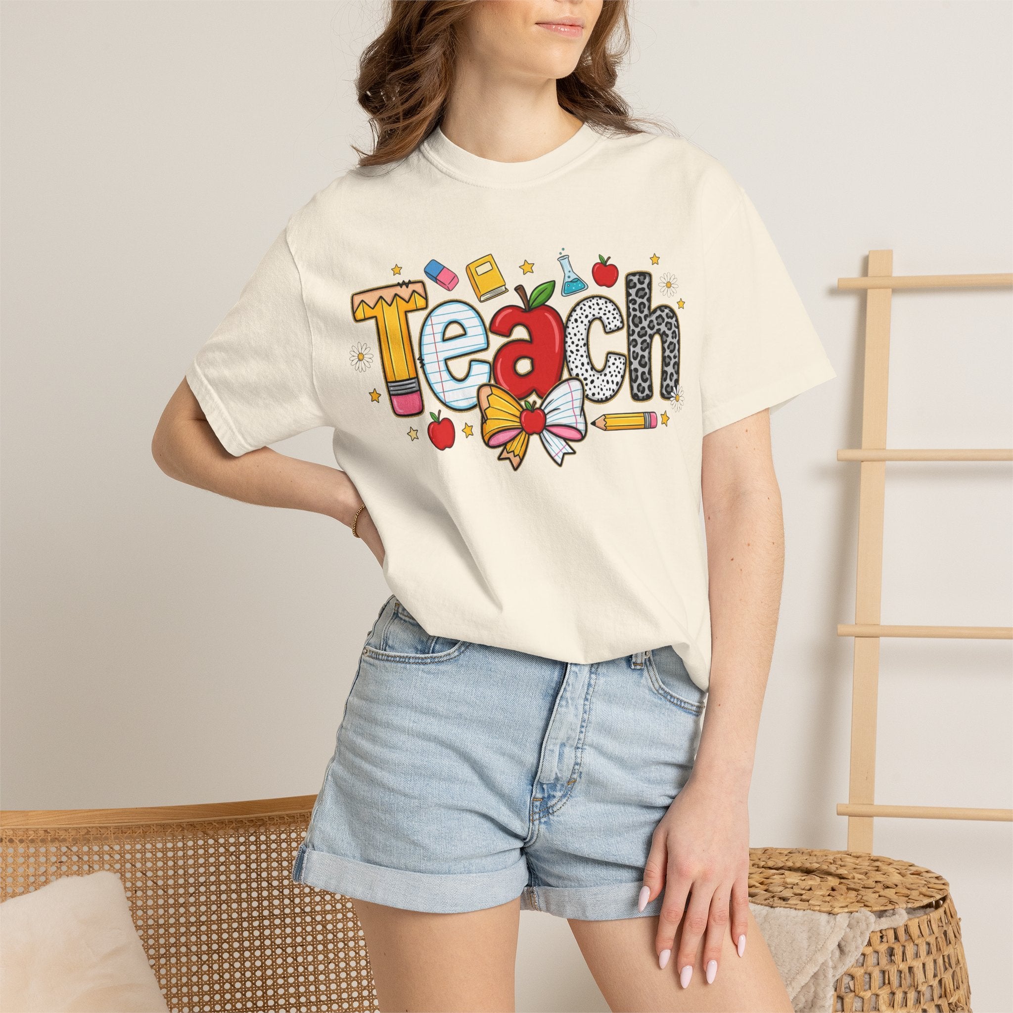 Teach Graphic T-Shirt — Cute School Teacher Gift (Apple, Pencil & Bow Design)