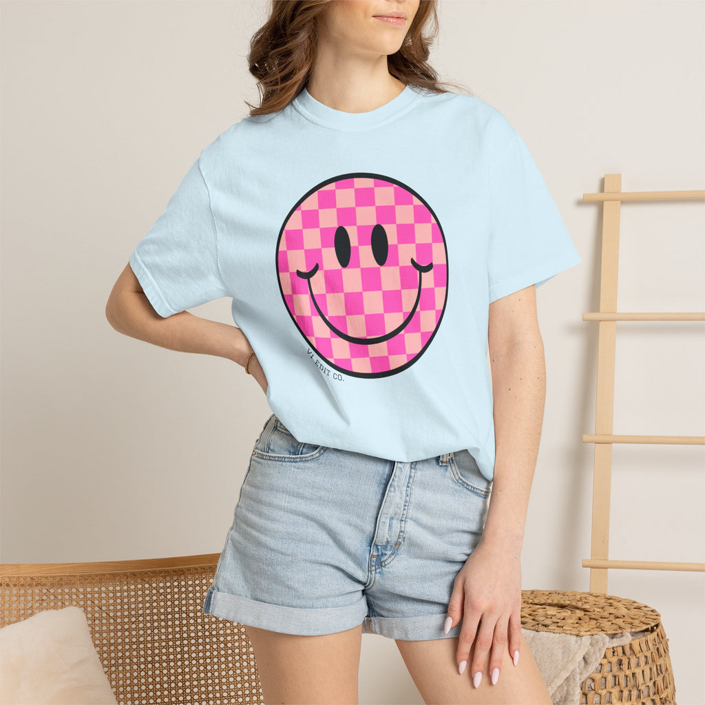 T‑Shirt — "Just a Mama Who Loves Her Girl" Pink Checker Smiley Tee